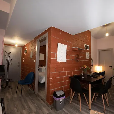 Kk75corner Caoba Appartamento