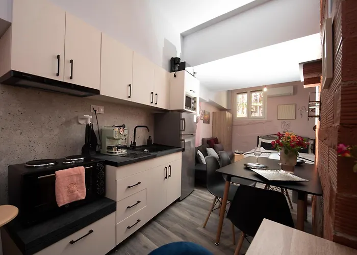 Kk75corner Caoba * Thessaloníki