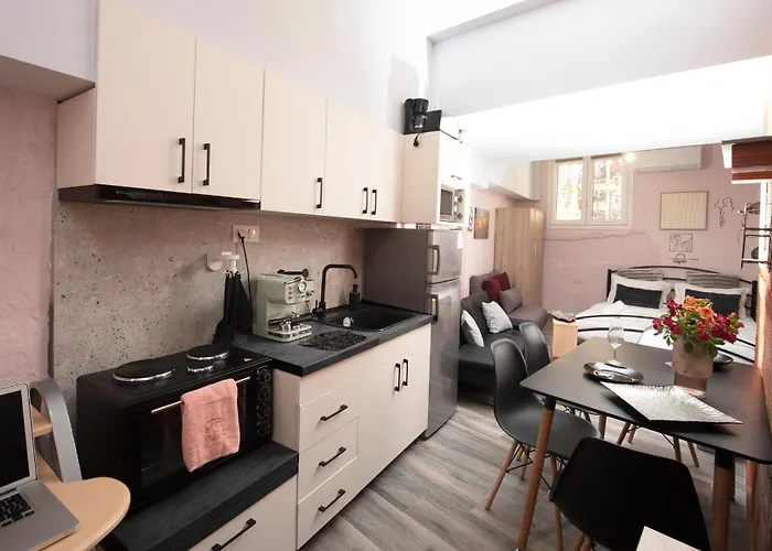 Kk75corner Caoba Thessaloníki