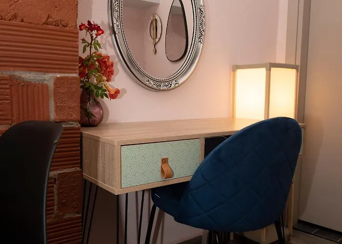 Kk75corner Caoba Thessaloníki