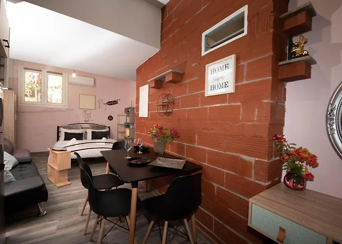 Kk75corner Caoba Thessaloníki