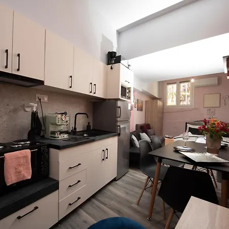 Kk75corner Caoba * Thessaloníki