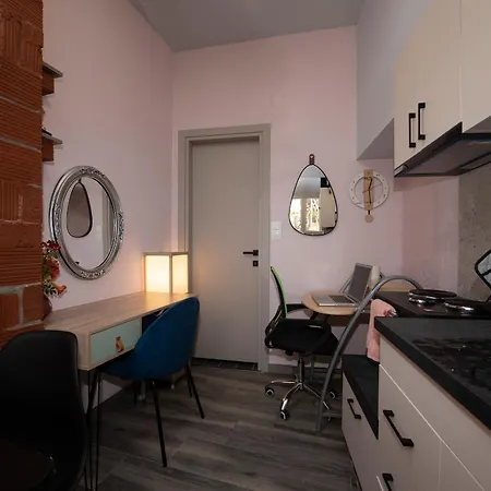 Kk75corner Caoba アパート テッサロニキ