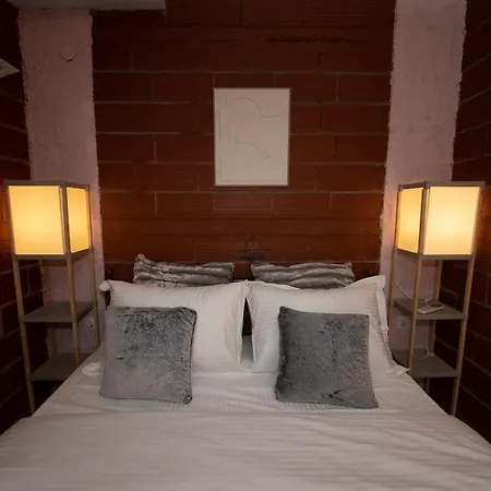 Kk75corner Caoba Thessaloníki