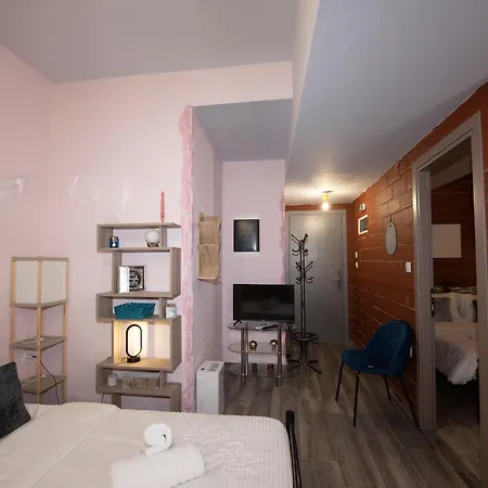 Kk75corner Caoba Thessaloniki