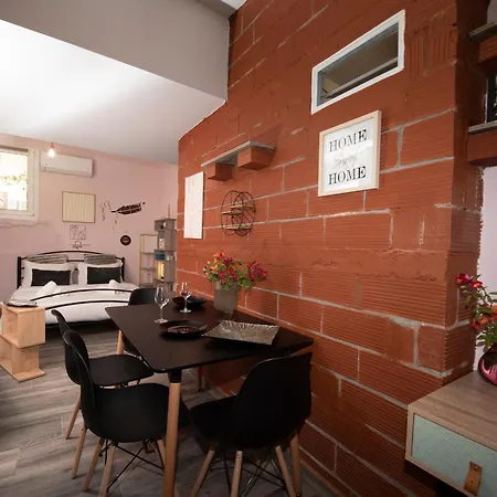 Kk75corner Caoba Thessaloniki