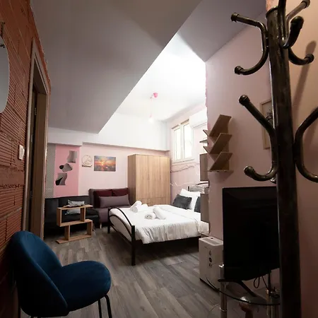 Kk75corner Caoba * Thessaloníki